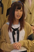 狩生玲奈役の高柳明音。