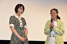 のん（左）とこうの史代。