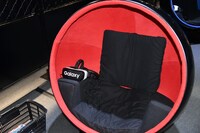 VRアトラクションコーナーの様子。椅子には振動を伝える専用のユニットが仕込まれている。