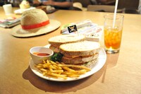 「ルフィの贅沢具たくさん『宴』サンド」