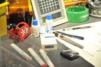 尾田の仕事場を再現したデスク。