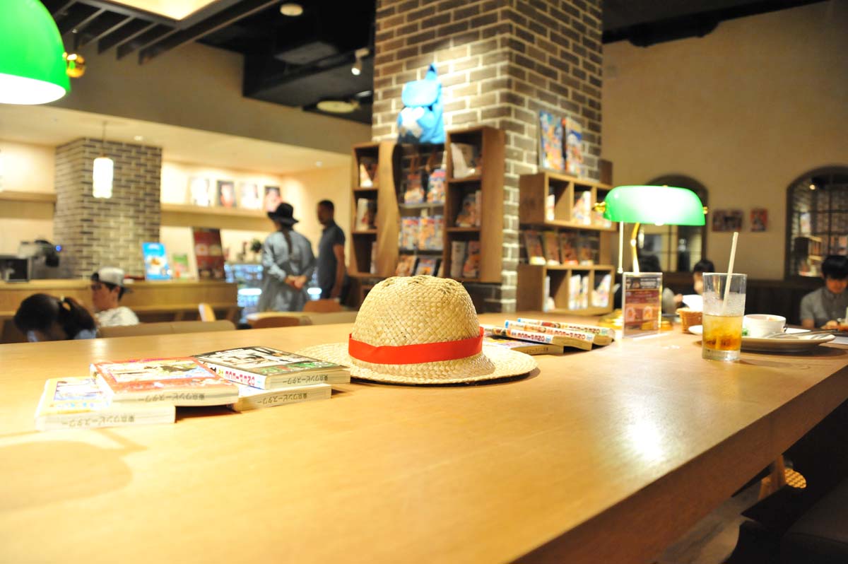 Cafe Mugiwara店内の様子。