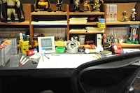 尾田の仕事場を再現したデスク。