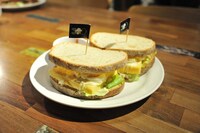 「ウソップの新鮮卵たっぷりエッグサンド」