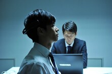 「デスノート NEW GENERATION」より。(c)大場つぐみ・小畑健／集英社 (c)2016「DEATH NOTE」HOD PARTNERS