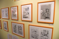 展示の様子。(c)秋本 治・アトリエびーだま／集英社