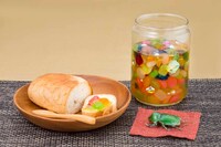 「天然▼おいしい宝虫のおやつ」の食品サンプル。