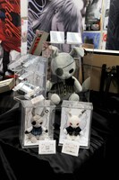 スクウェア・エニックスブースでは、「黒執事」のグッズを販売している。