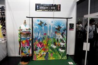 手塚プロダクションブースでは、「ユニコ」とホラグチカヨのコラボ振袖を展示している。