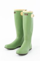 八軒勇吾モデル