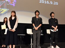 左から高岡春奈役の三森すずこ、東ナオト/タイガーマスク役の八代拓、藤井タクマ/タイガー・ザ・ダーク役の梅原裕一郎。