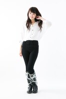 ホルスタイン部モデル着用画像