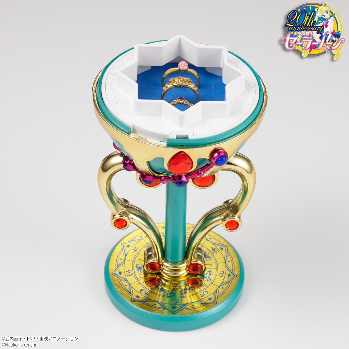 sailormoon_5.jpg?impolicy=lt&  