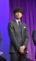 虹村形兆役の岡田将生。
