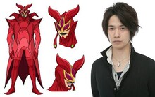 レッドデスマスクの設定画（左）と、三浦祥朗。