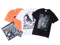 「UMEZZ WORLD STORE」で取り扱うグッズの一部。