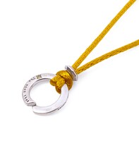 ネックレスの零号機モデル。