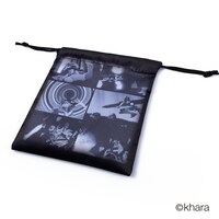 数量限定のオリジナルポーチ裏面。