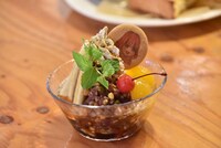 「川本3姉妹の大好物！全部のっけあんみつ」