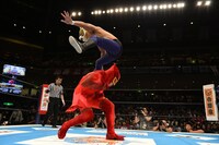 タイガーマスクWvsレッドデスマスクより。 (c)新日本プロレス