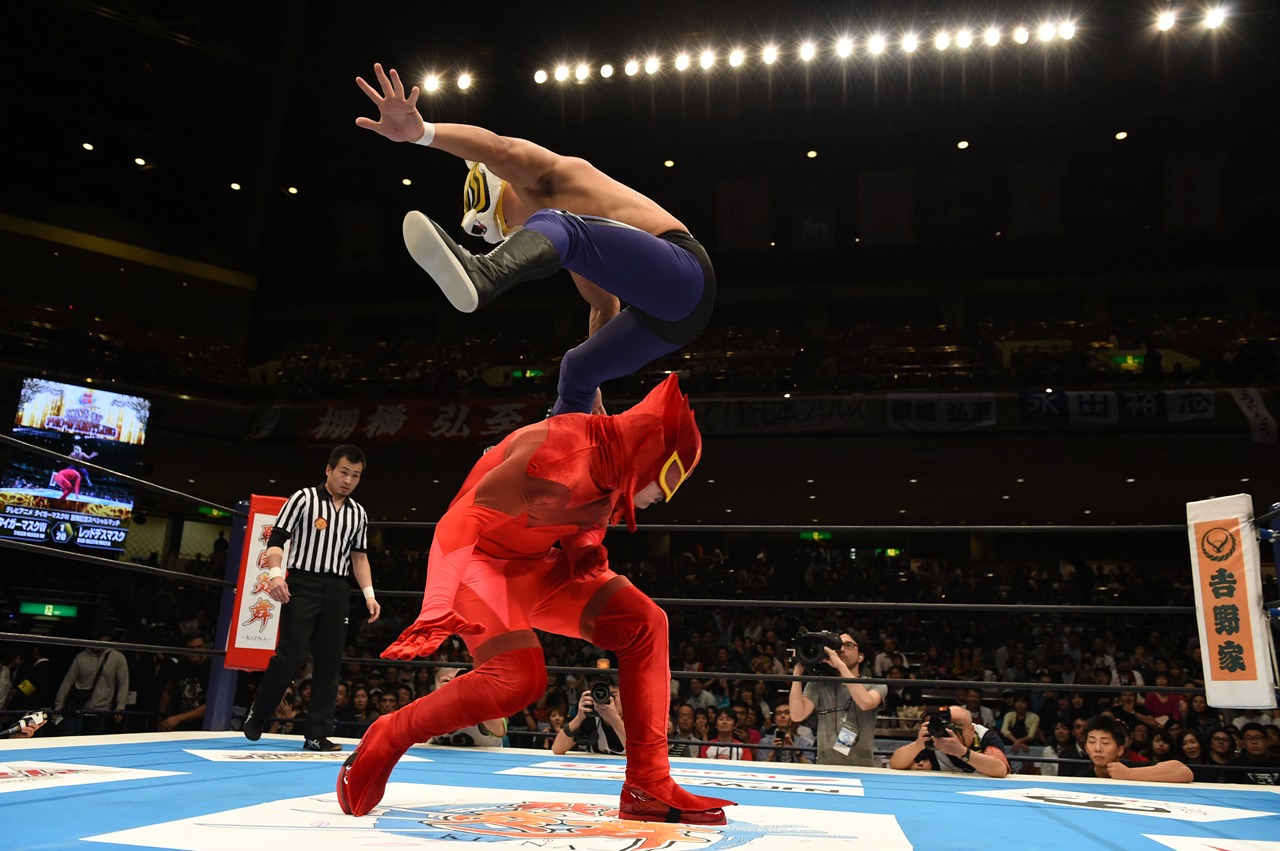 タイガーマスクWvsレッドデスマスクより。 (c)新日本プロレス