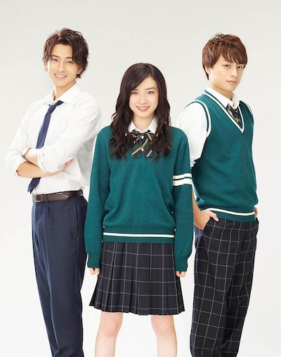 左から獅子尾五月に扮した三浦翔平、与謝野すずめに扮した永野芽郁、馬村大輝に扮した白濱亜嵐。