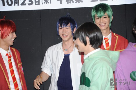 十四松をやり切ってみせた和田雅成(中央)。