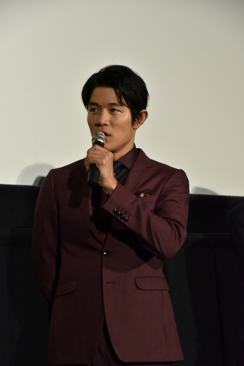 鈴木亮平