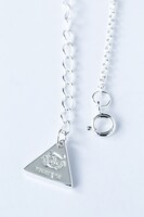 THRIVEシリーズのネックレスに付属するエンドパーツ。