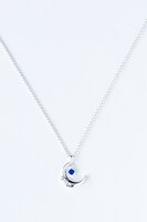 増長和南モデルのネックレス。