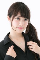 金城剛士モデルのネックレスの着用例。