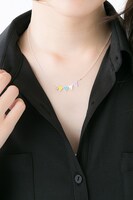 金城剛士モデルのネックレスの着用例。