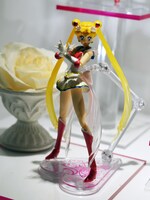 「S.H.Figuarts スーパーセーラームーン」