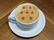 TOWER RECORDS CAFE表参道店の提供メニュー。「ドラゴンボールラテ」