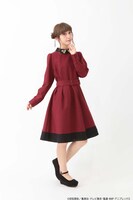 「銀子・神楽イメージフィット＆フレアバイカラーワンピース」着用画像