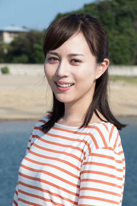 矢島亜季役を演じる比嘉愛未。(c)やまさき十三・北見けんいち・小学館/テレビ東京/松竹
