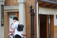 「逆光の頃」より。撮影/徳間書店