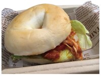 「殺せんせーの“バカなるエロのチキンのタコ”スベーグル」