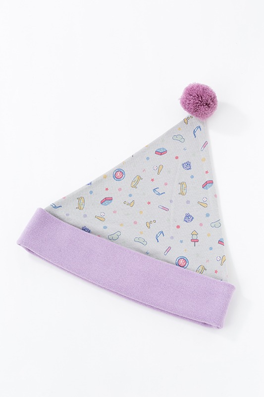 「おそ松さん」コラボパジャマの一松モデル。