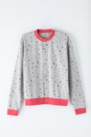 「おそ松さん」コラボパジャマのおそ松モデル。