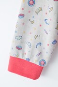 「おそ松さん」コラボパジャマのおそ松モデル。