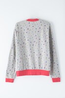 「おそ松さん」コラボパジャマのおそ松モデル。