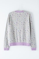 「おそ松さん」コラボパジャマの一松モデル。