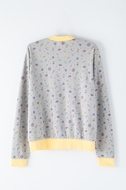 「おそ松さん」コラボパジャマの十四松モデル。