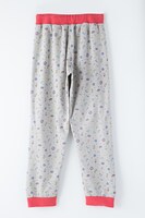 「おそ松さん」コラボパジャマのおそ松モデル。