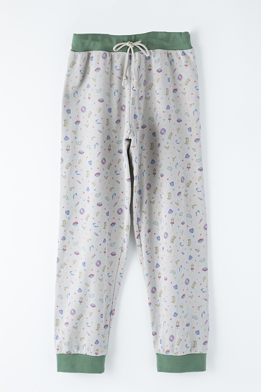 「おそ松さん」コラボパジャマのチョロ松モデル。