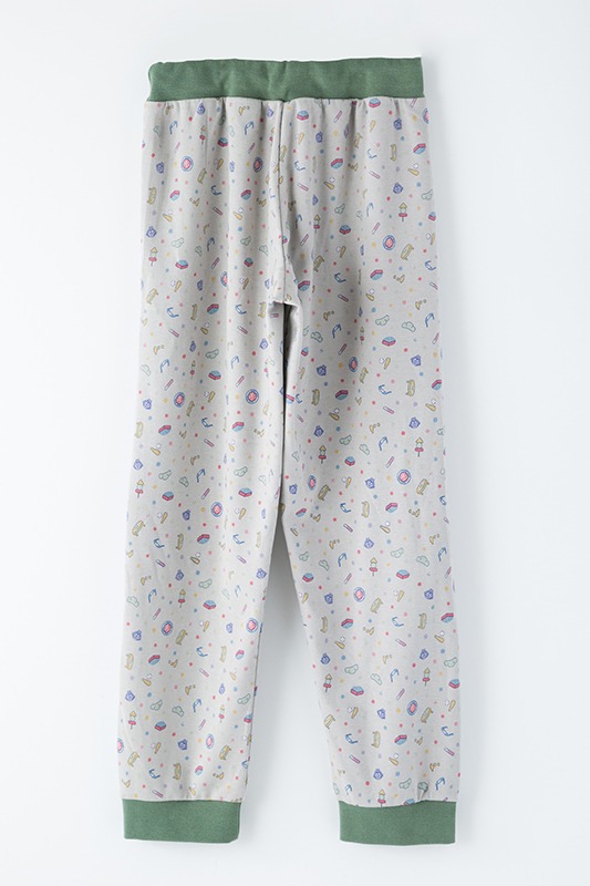 「おそ松さん」コラボパジャマのチョロ松モデル。