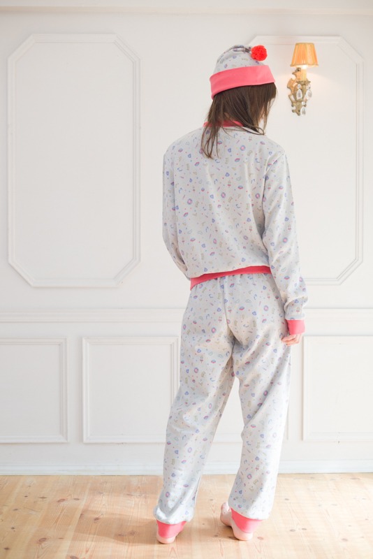 おそ松モデルの着用例。