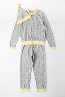 「おそ松さん」コラボパジャマの十四松モデル。