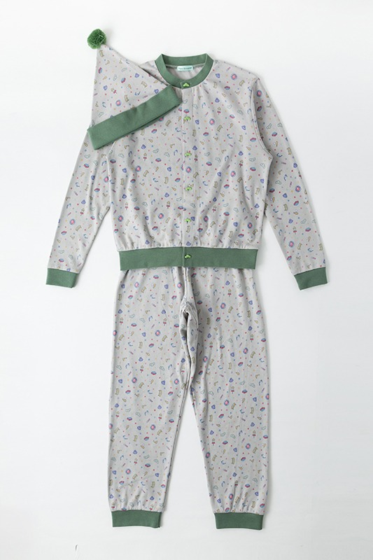 「おそ松さん」コラボパジャマのチョロ松モデル。